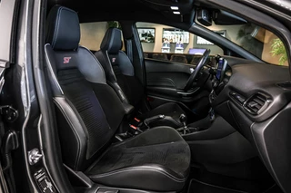 Ford Fiesta 1.5 EcoBoost ST-3 Performance|Recaro|B&O|Carplay|Winterpakket|Camera| / 21