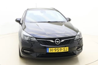 Opel Astra Sports Tourer 1.2 Turbo 130pk Edition 2020 | Navigatie | Achteruitrijcamera | Climate control | LED koplampen | Parkeersensoren | Lichtmetalen velgen | Extra getint glas | Dakrails / 7