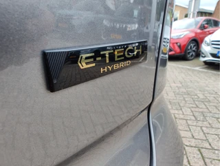 Renault Austral 1.2 E-TECH FULL HYBRID 200 ICONIC AUTOMAAT  Stuurverwarming | 360 Camera | Keyless / 36