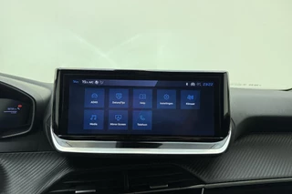 Peugeot 2008 1.2 Hybrid 145 Allure | Climate & Cruise Control | Parkeersensoren voor + achter | AppleCarplay/Android Auto | / 25