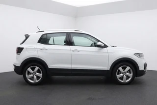 Volkswagen T-Cross 1.0 TSI Style 110PK DSG | Winterpakket | Carplay/Android Auto | Luxe LED / 8