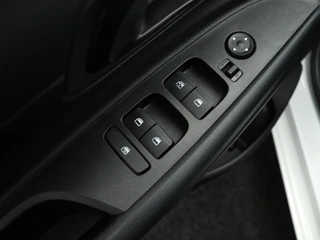 Hyundai i20 1.0 T-GDI Comfort Plus Automaat Carplay navigatie | Camera | Cruise control / 18