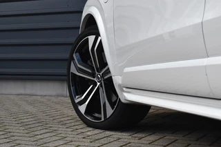 Volvo XC90 2.0 T8 Recharge AWD R-Design  | Panorama | Bowers&Wilkins | Trekhaak | Luchtvering | 22'' Wielen | ACC | Head- Up | / 46