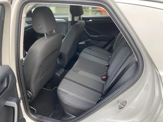VOLKSWAGEN T-Roc 1.0 TSI 110pk Life Business / 29