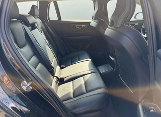 Volvo V60 2.0 T6 Recharge AWD Inscription LEER - NAVI - CRUISE / 20