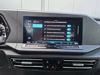Volkswagen Caddy Maxi 1.5 TSI 115pk DSG AUT. * 7 Persoons * 13.000KM! * Navigatiesysteem * Stoelverwarming * ParkeerCamera * / 23