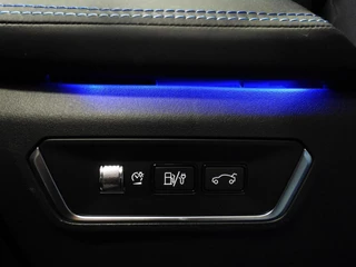 Lynk & Co 01 1.5 PHEV Plug-In ZWARTE HEMEL/360CAM/SCHUIFDAK/LED/20"LMV! / 26
