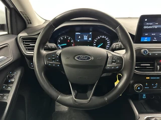 Ford Focus 1.0 EcoBoost Hybrid Connected CRUISE PDC / 19