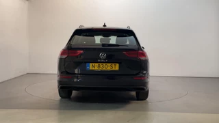Volkswagen Golf Variant 1.0 TSI 110pk Life Sfeerverlichting Navigatie Parkeersensoren / 10