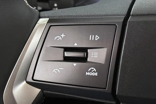 Opel Frontera 1.2 Turbo Hybrid Edition Achteruitrijcamera Apple CarPlay / 24