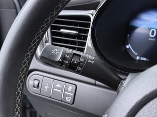 Kia XCeed 1.5 T-GDi GT-Line Automaat  - Kantel / Schuifdak  - Apple Carplay / Android Auto - Navigatie - ACC - Climate Control - Stoel / Stuurwielverwarming - Fabrieksgarantie tot 04-2032 / 25