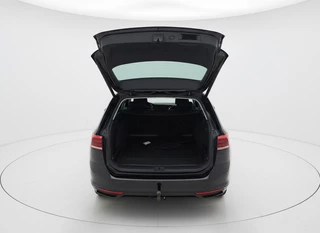 Volkswagen Passat Variant 1.5 TSI Comfortline Business TREKHAAK - CAMERA / 9