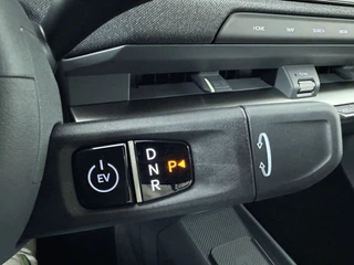 Kia EV2 Plus 61 kWh  - Navigatie - Achteruitrijcamera - Adaptief cruise control - Stoelverwarming - Stuurverwarming - Nieuw uit voorraad leverbaar / 32
