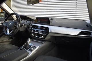 BMW 5 Series TOURING 530I AUT. 252PK EXECUTIVE El. A-KLEP / PDC V+A / 18 LM. VELGEN / 40