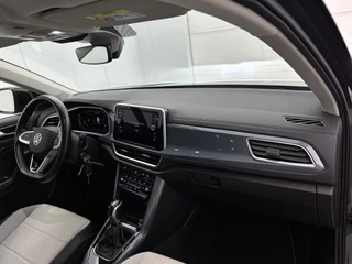 Volkswagen T-ROC 1.5 TSI Style | Automaat | Adaptive cruise | Parkeersensoren | Airco / 6