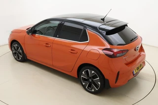 Opel Corsa-e Ultimate 50 kWh 136pk | Full Options | SOH 98% | Massagestoel | Camera | Adaptive Cruise Control | Navigatie | Keyless Entry en Start | LED Verlichting / 5
