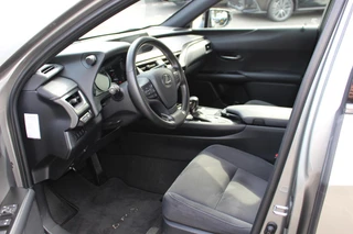 Lexus UX 250h Preference Line 1e EIGENAAR NL-AUTO KEYLESS CARPLAY/ANDROID BLIND-SPOT CAMERA PARK-SENS / 10