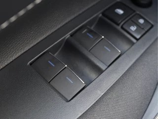 Toyota Corolla Touring Sports 1.8 Hybrid Business  | Navigatie | Stoelverwarming / 25