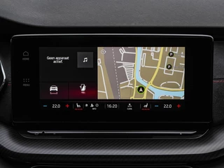 Skoda Octavia Combi 1.4 TSI RS iV PHEV Business 245 PK Panoramadak Matrix LED Camera Sfeerverlichting Stoelverwarming 19" / 25
