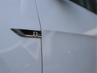 Volkswagen Golf 1.0 TSI Highline R-line  | Panoramadak | Camera | Virtual | LED / 12
