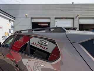 Toyota bZ4X Touring Dynamic 75 kWh NIEUW DIRECT LEVERBAAR! 360 CAMERA STOEL/STUURVERW WARMTEPOMP BLIND SPOT EL-ACHTERKLEP KEYLESS PARK-SENSOREN APPLE/ANDROID / 6