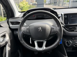 Peugeot 2008 Blue Lion 1.2 PureTech 110PK / 17