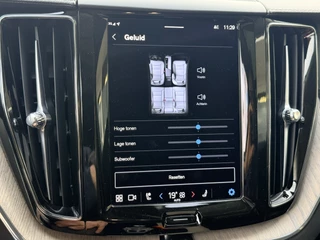 Volvo XC60 2.0 Recharge T6 AWD Inscription  | Stoelventilatie | LED | Keyless | Apple Carplay | Stuur- en stoelverwarming |  Pano / 49