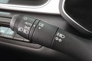 Renault Captur 1.0 TCe 90 Techno Navigatie Achteruitrijcamera Keyless / 35