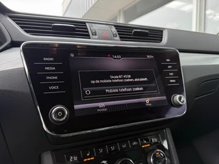 Škoda Superb COMBI 1.5 TSI ACT Business Edition - Automaat Stoelverw. Navi Camera 17inch LMV / 35