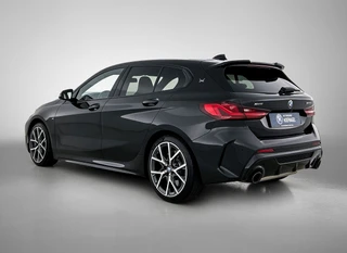 BMW 1-serie M135i xDrive | Camera | Stoelverwarming |Harman/Kardon | HeadUp Display | Cruise Control / 8