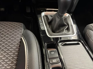 Kia Ceed 1.0 T-GDi DynamicPlusLine | Stoel/Stuurverwarming | Half Leder | Keyless Entry | Navigatie | Apple/Android Carplay | / 26