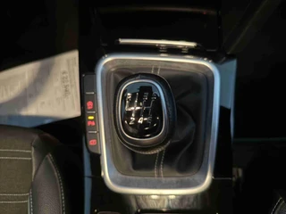 Kia Ceed 1.0 T-GDi 100pk Design Edition| Navigatie | Camera | Stoel/Stuur Verwarming | JBL! / 15