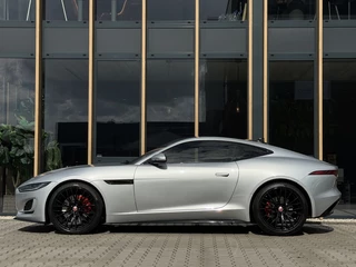 Jaguar F-TYPE P300 RWD R-Dynamic / 5