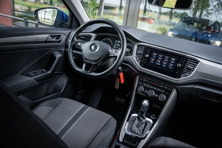Volkswagen T-Roc 1.5 TSI Sport Autom. | Navi | PDC | Cruise controle | Trekhaak / 48