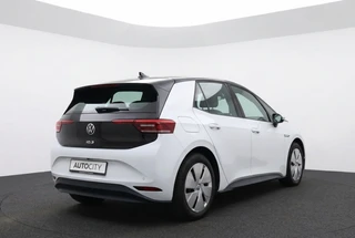 Volkswagen ID.3 Life 58 kWh 204PK 90% SOH IQ.Lights | Adaptive Cruise | Stoelverwarming | Camera / 4
