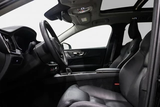 Volvo V60 B4 MHEV Ultimate Dark 197PK Pano l Harman l Leder l 360° | HUD | Winterpakket / 10