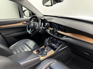 Alfa Romeo Stelvio 2.0 T AWD TREKHAAK LEER NAVI CRUISE ECC. / 14