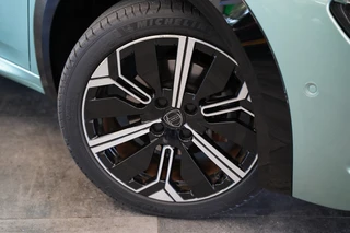 Lancia Ypsilon 1.2 Turbo Hybrid LX  Cruise/Climate PDC NAP 17''LM / 4