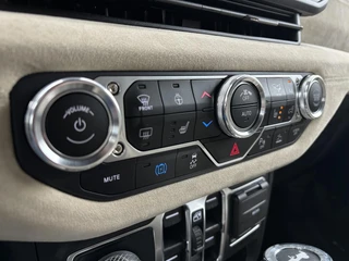 Jeep Wrangler Unlimited Brute 4xe 380 Sahara | BRUTE Active Suspension System | Individual Kleur | Apple-Android / 29