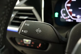 BMW 3 Serie Touring M340i xDrive High Executive M Sport Pakket Automaat  / Live Cockpit Professional / Panoramadak / Trekhaak / Individual Leder Merino / Driving Assistant / M Sport Differentieel / Harman Kardon / M Adaptief Onderstel / Safety Pack / Head-Up Display / 19 Inch / Stoelverwarming voor+achter / 45