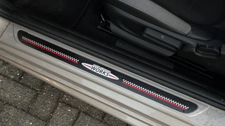 Mini 3-Deurs 2.0 John Cooper Works JCW Pack | Pano | HUD | Camera | CarPlay | Kuip | Dealer OH | / 22