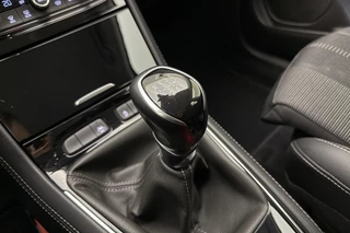Opel Grandland 1.2 Turbo 130Pk GS Light | Climate control | Navigatie | AGR-Stoelen | Parkpilot | Led koplampen | Winter Pakket | LM-Velgen / 30