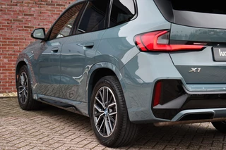 BMW X1 xDrive25e M-Sport  Premium 18inch Leder Camera ACC-voorbereiding / 34