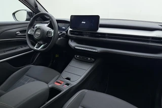 Jeep Avenger 85th Anniversary 54 kWh | Special editie | DEMO | 8 Jaar speciale garantie | Panoramisch schuif/kanteldak | Electrische achterklep / 18