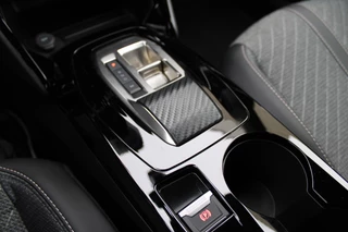 Peugeot 2008 1.2T Allure Pack  | Adaptieve cruise | BLIS | Camera | Led / 23