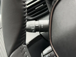Peugeot 208 Style Hybrid 110PK e-DCS6 Automaat Parkeersensoren, Airco, DAB, Cruise Control, Elektrische Ramen, Centrale Deurvergrendeling / 16
