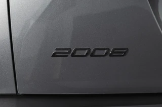 Peugeot 2008 1.2 PureTech 130 PK Allure - Automaat  | Dig. Cockpit | Adapt. Cruise | Stoelverw. | PDC | Camera | App. Connect | ECC | LM 17" | / 11