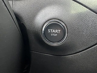 Opel Crossland X 110PK Innovation (Panoramadak - Navigatie - Camera - Automatische Airco - Apple Carplay - Parkeersensoren V+A - Reservewiel) / 25