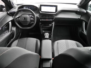 Peugeot e-2008 EV Allure Avantage 54 kWh | Camera rondom | Adaptieve cruise control | Navigatie | Draadloze telefoonoplader | Lichtmetalen velgen | Nieuwe auto | 406KM Actieradius WLTP / 8