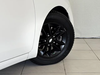 Hyundai i30 1.6 GDI i-Vision | Dealeronderhouden | Achteruitrijcamera | Trekhaak / 19